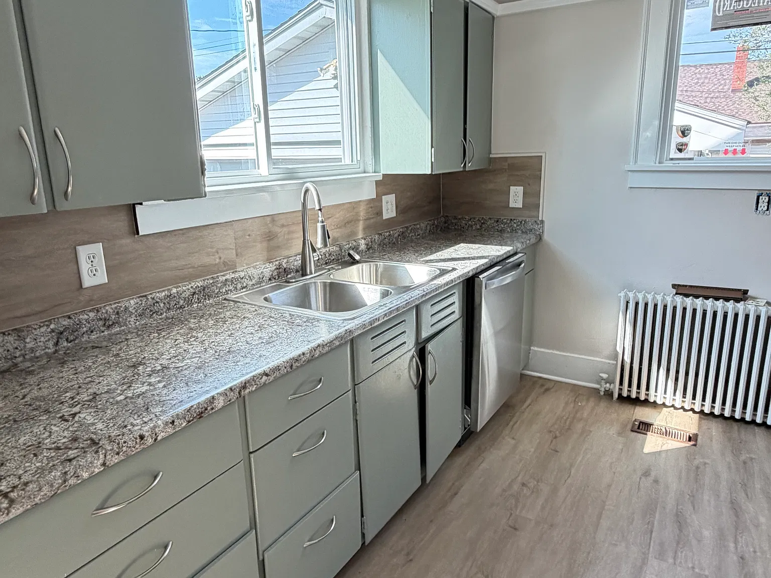 3 bed, $1,550 — Photo 4