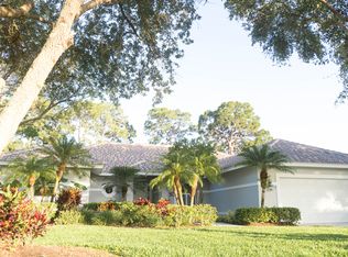 199 Muirfield Cir, Naples, FL 34113