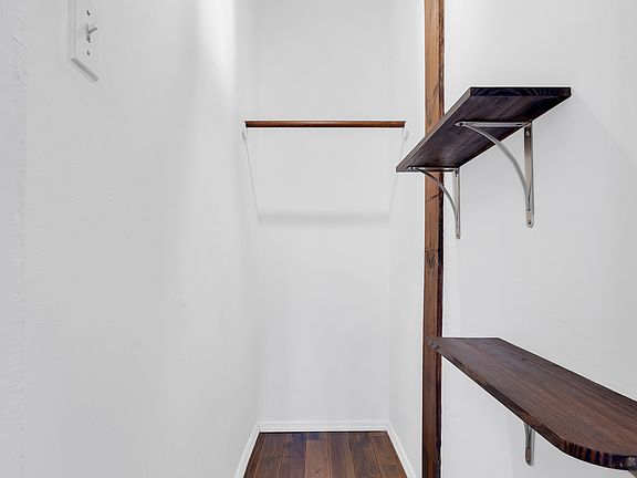 3rd image of 620 Bergen St #2