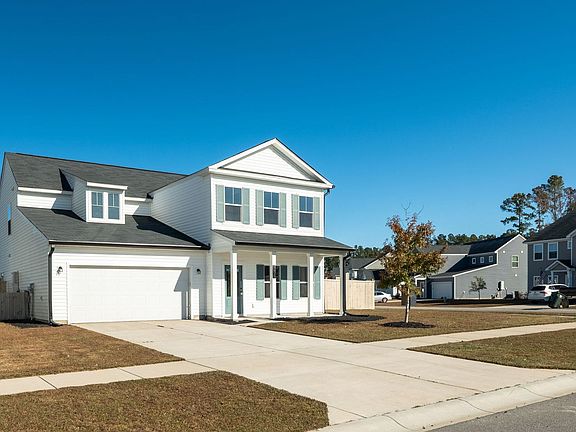 2nd image of 456 Carrara Dr
