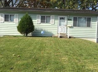 10545 Count Dr, Saint Louis, MO 63136