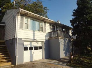 1915 Fairland St, Pittsburgh, PA 15210