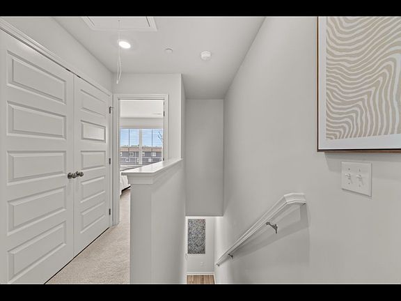 5th image of 804 Taylor Dr #804