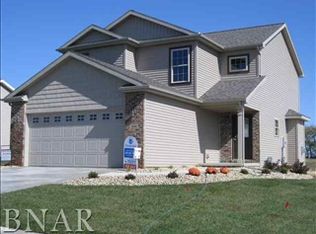 2906 Bardwell Rd, Bloomington, IL 61704