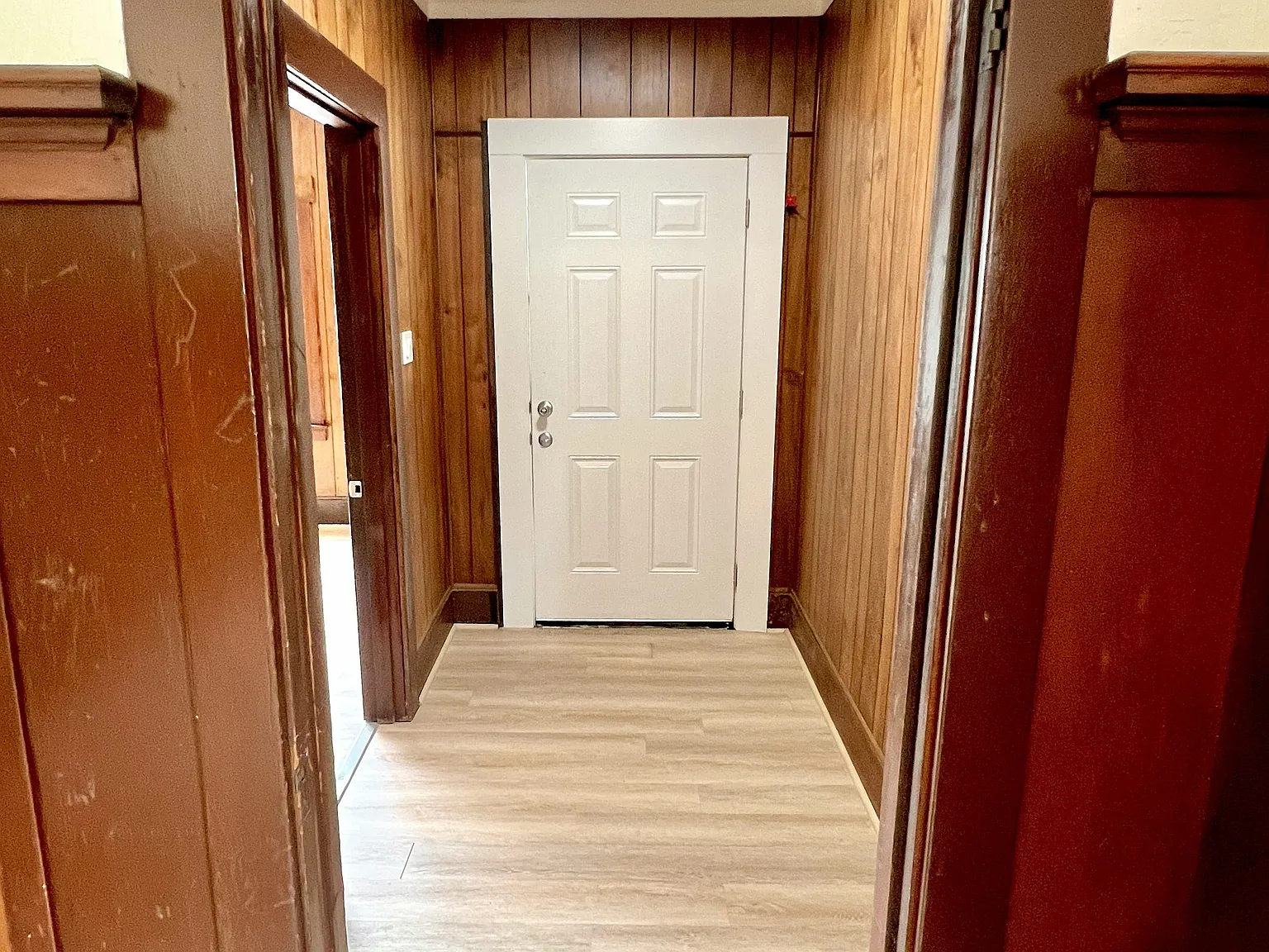 3 bed, 1050 sqft, $5,000 — Photo 3