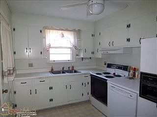 5th image of 107 Leland Cir