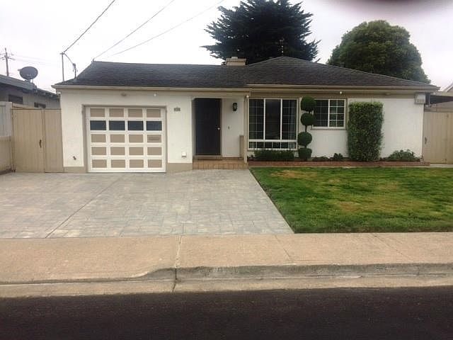 1st image of 870 Camaritas Cir