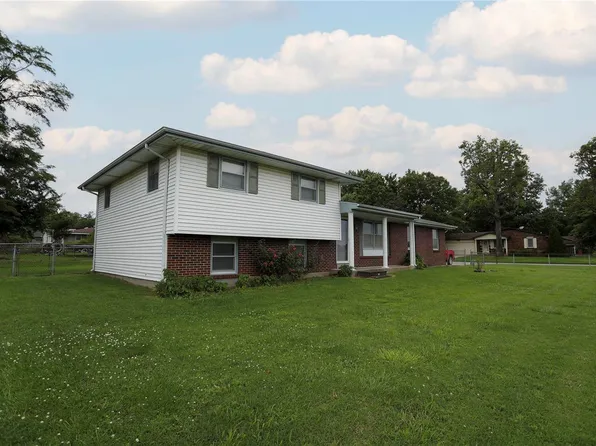 1009 Willow Ln, Sikeston, MO 63801