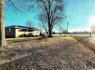 409 Rains Ave, Glencoe, AL 35905