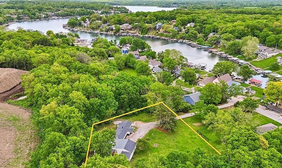 1st image of 28 Tla Lake Shore Dr