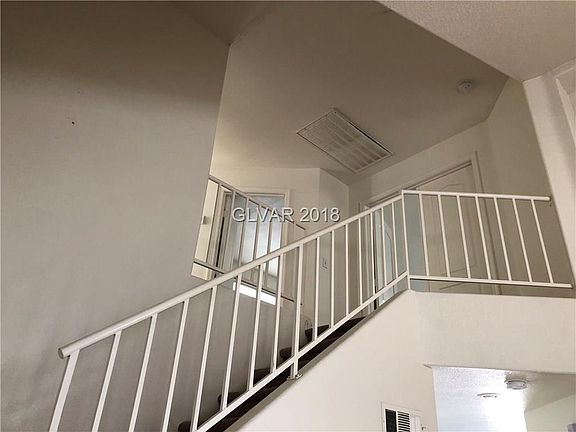 3rd image of 2542 Cortina Ave