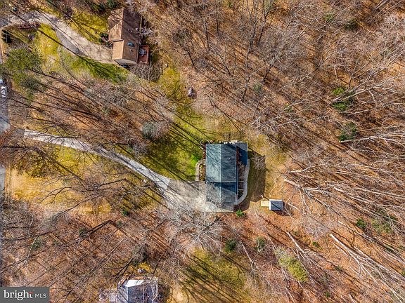3rd image of 5356 Wade Ln