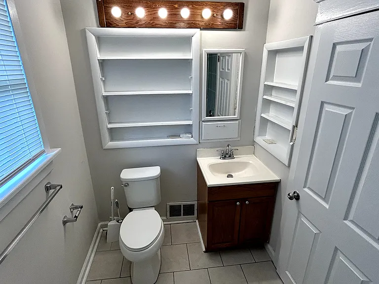 326 Tollgate Rd — Photo 12
