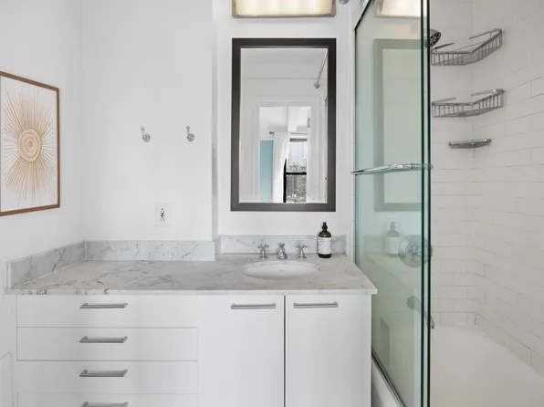 40 West 77th Street image 6 of 9