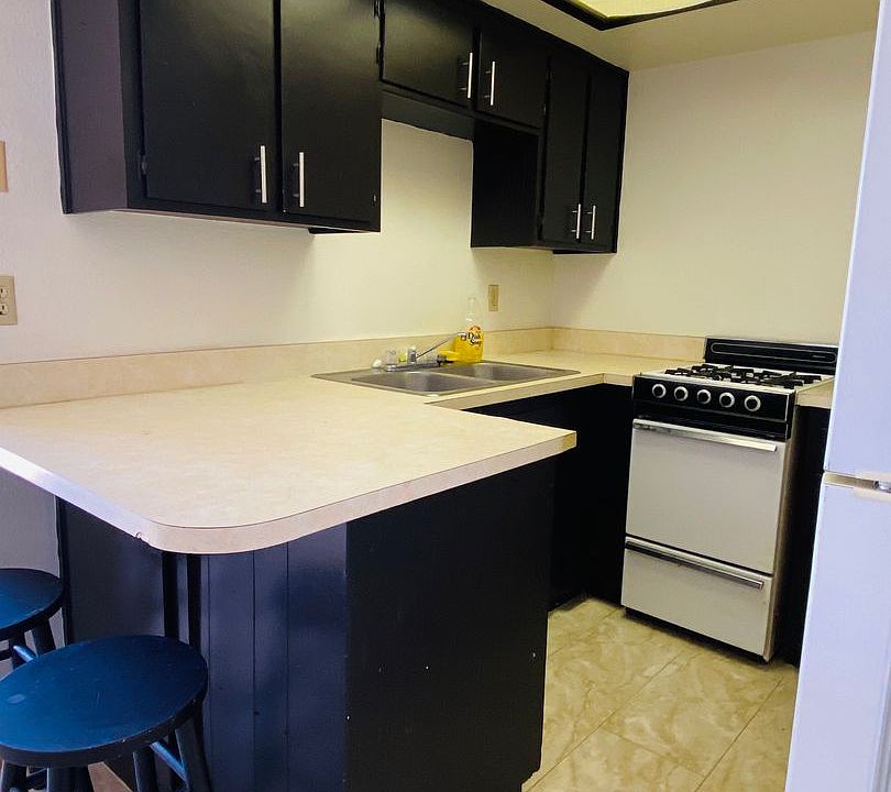 2nd image of 110 W Robertson Rd APT 6
