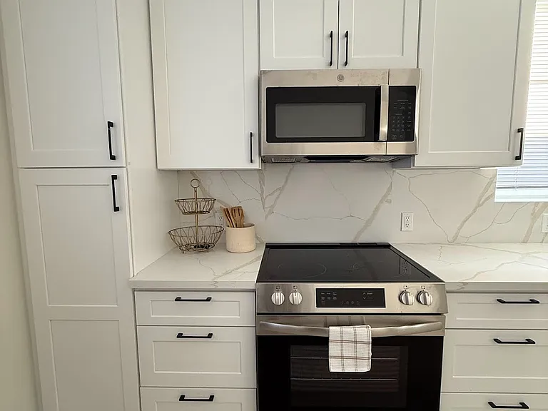 10743 Saticoy St — Photo 14