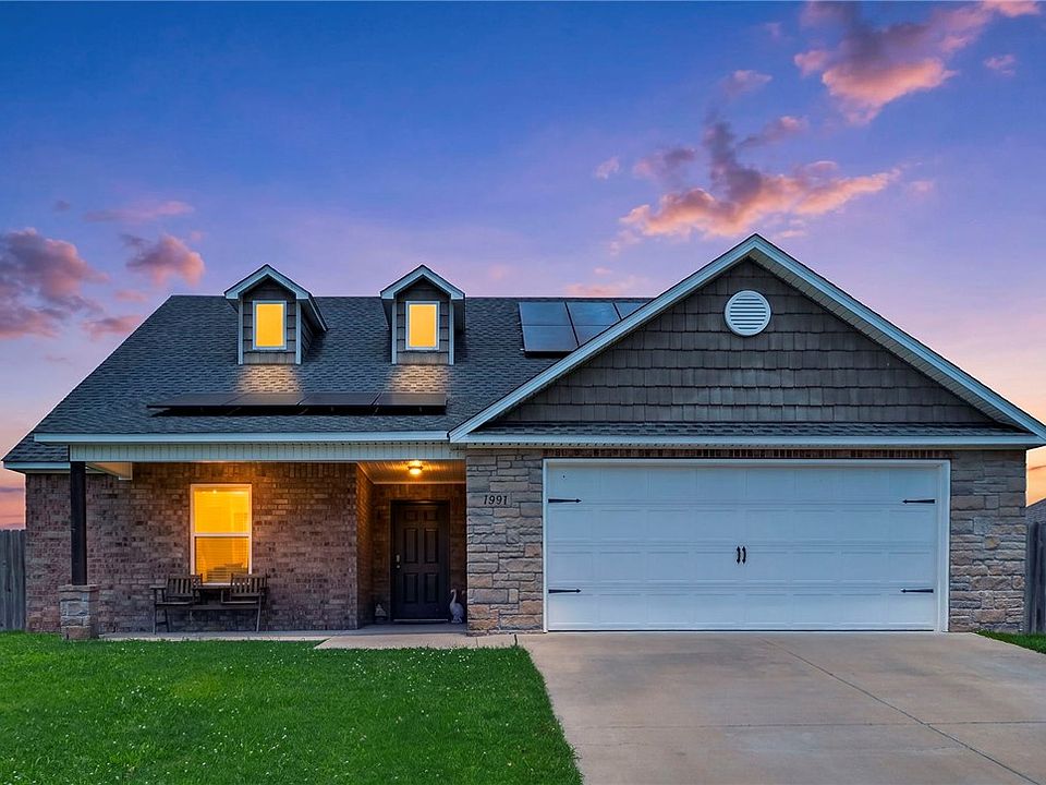 1st image of 1301 E Ridge View Dr