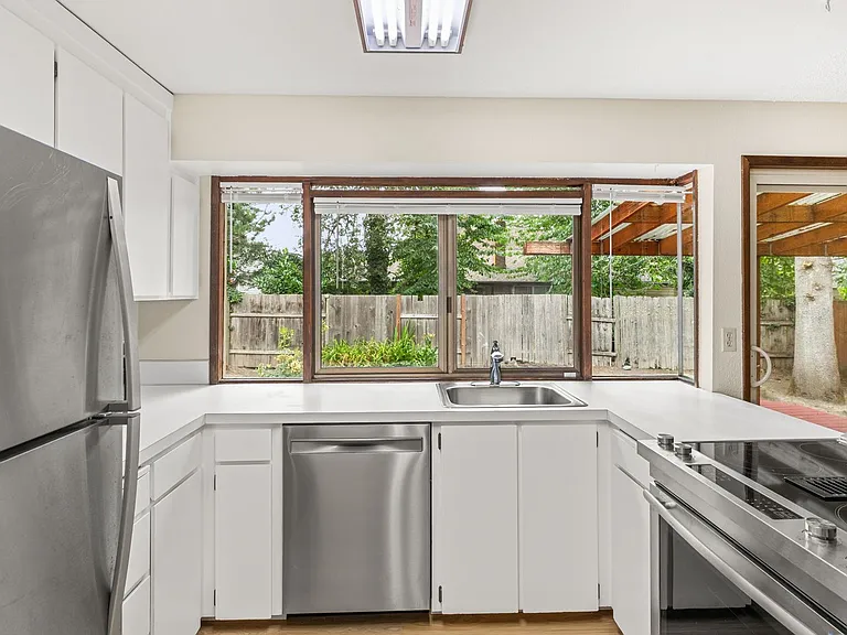 20329 SW Rock Ct — Photo 11