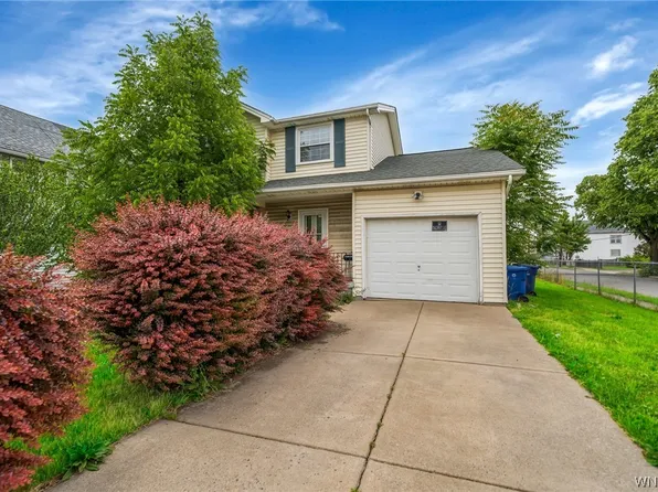 22 Peckham St, Buffalo, NY 14206