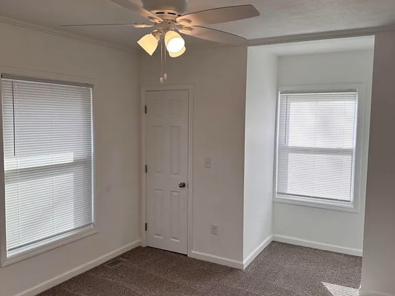 1516 E Cummins Ave — Photo 7