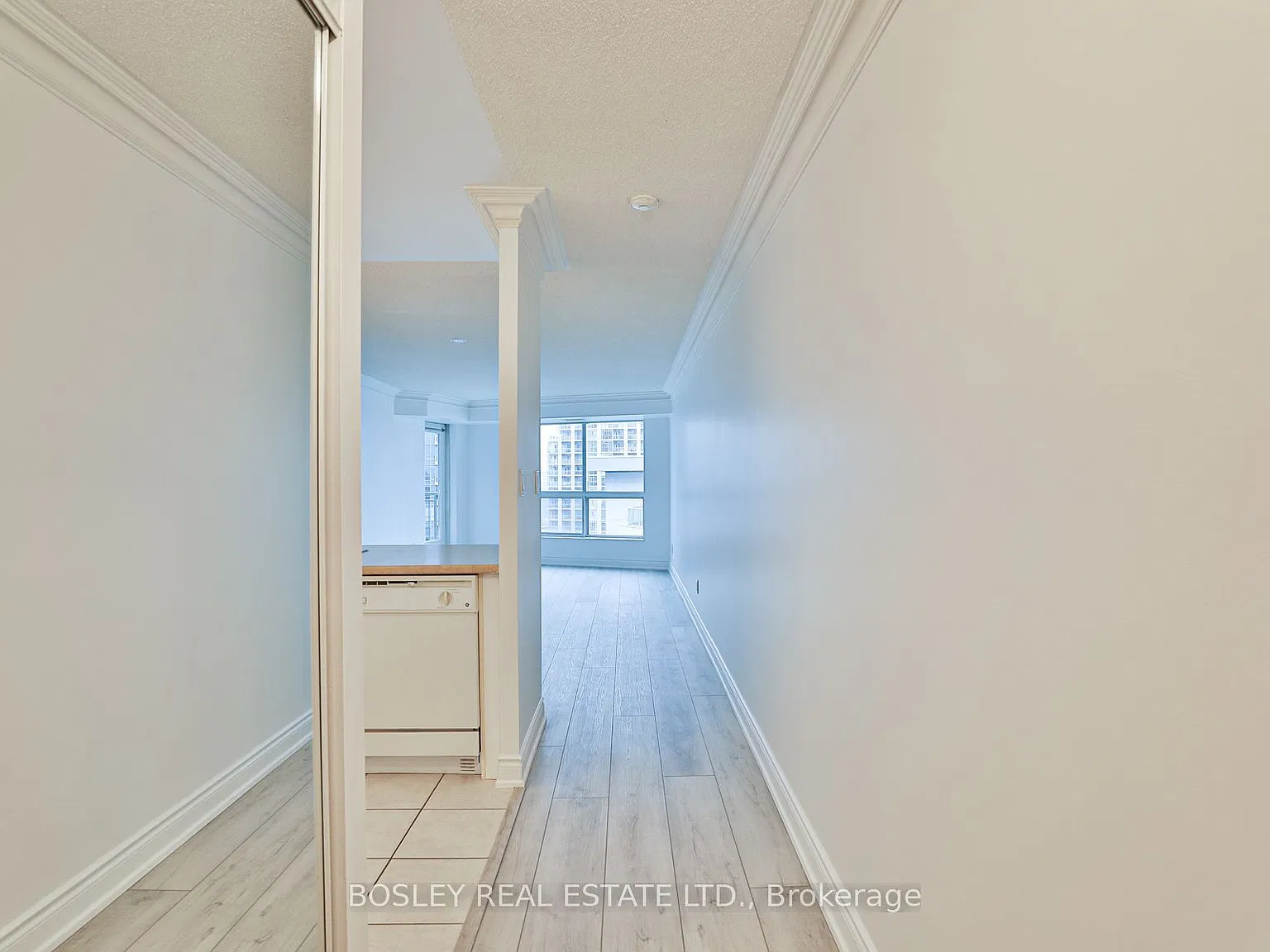2 bed, $3,100 — Photo 1
