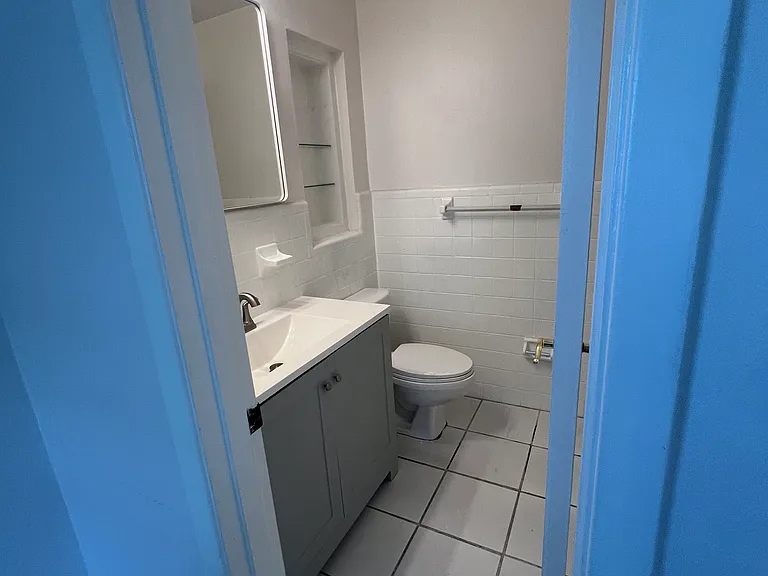 623 Vandenberg St — Photo 9