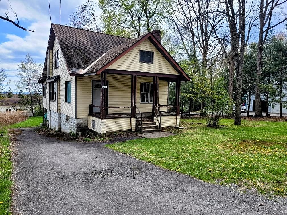 21 Center Ave, Mount Pocono, PA 18344 Zillow