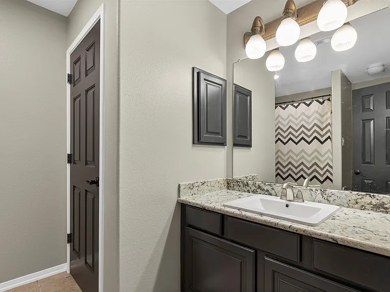 13923 Prospect Point Dr — Photo 46