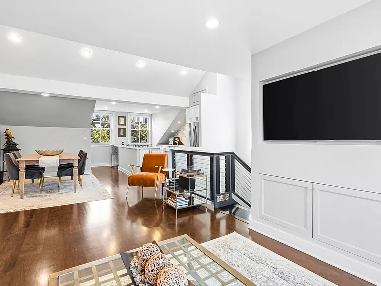 141 W Concord St #3 — Photo 12