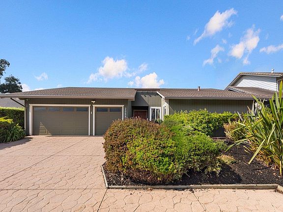2nd image of 2068 Touraine Ln