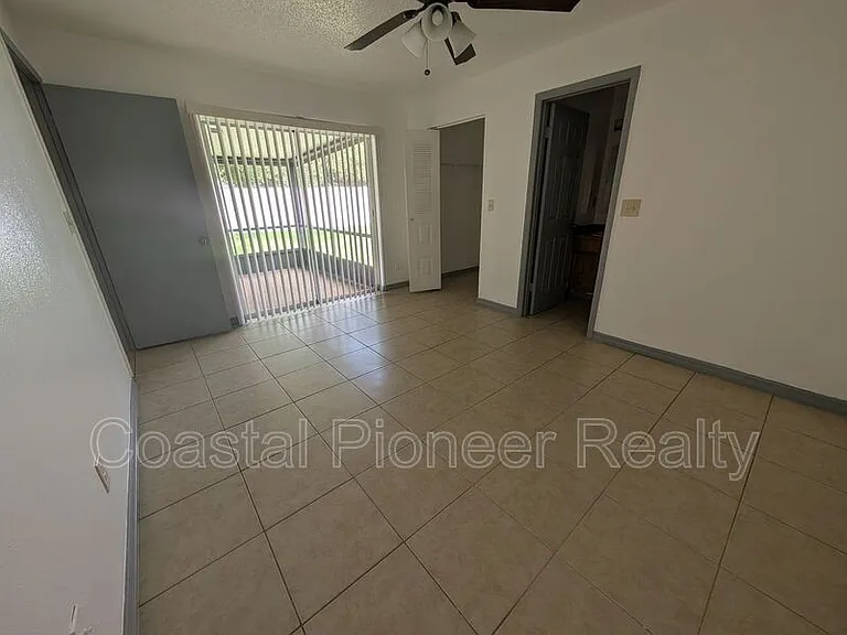 1331 Coolridge Dr — Photo 8