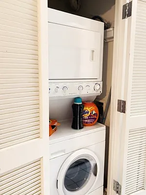 Sold by Manhattan Boutique Real Estate | media 16