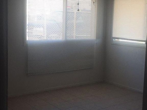 4th image of 4096 Keltner Ave