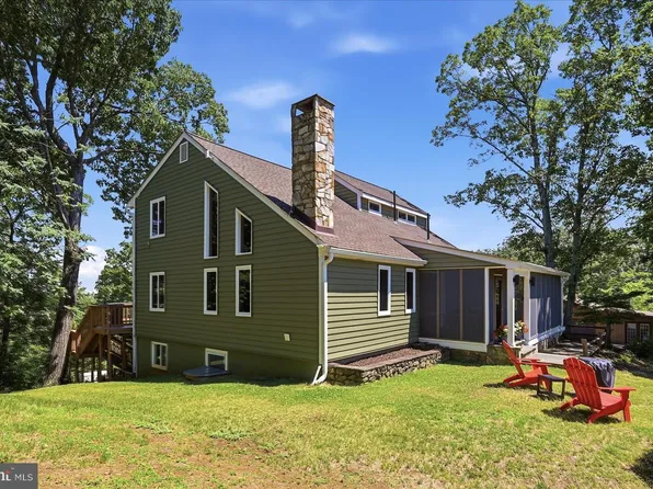 5221 Mountain View Dr, Broad Run, VA 20137