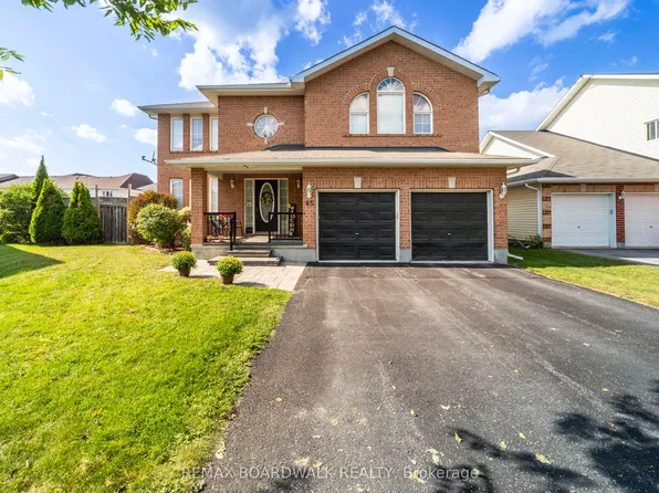 85 Woliston Cres, Ottawa, ON K2W 1G2