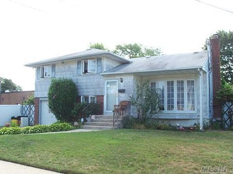 2nd image of 4 Frank Ave