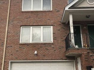 85 W Palisades Blvd, Palisades Park, NJ 07650