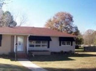 105 Country Club Dr, Gadsden, AL 35901