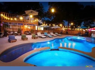 683-695 Albert St, New Braunfels, TX 78130