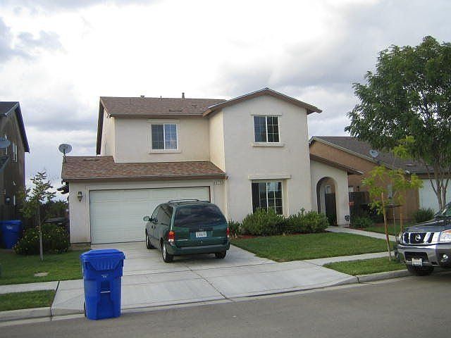 For Sale: 618 11th St, Sanger, CA 93657