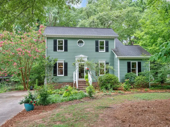 7 Fox Chase Ln, Durham, NC 27713