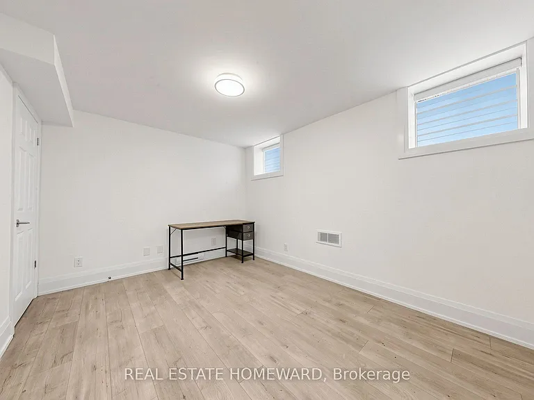 124 Kendal Ave #BASEMENT — Photo 12