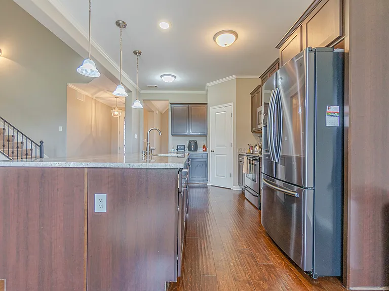 13435 Lapstone Ln — Photo 17