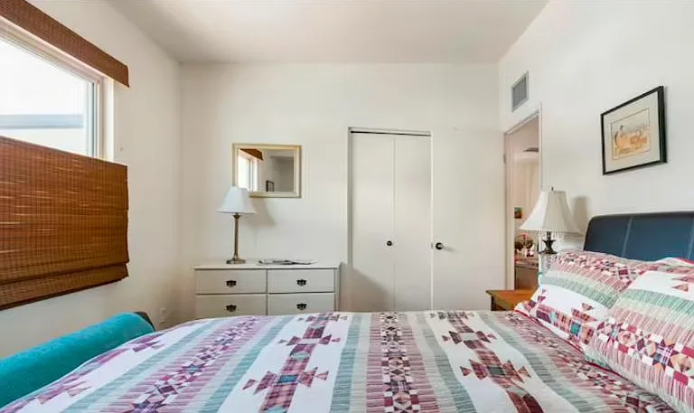 The bottom-up shades let you revel in the mountain views with privacy. (tho the neighbors are great as well)