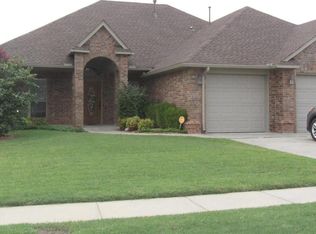 3841 Amadeus Ave, Harrah, OK 73045