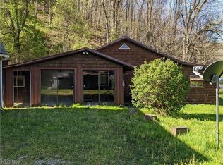 22 Poplar Rd, Grantsville, WV 26147