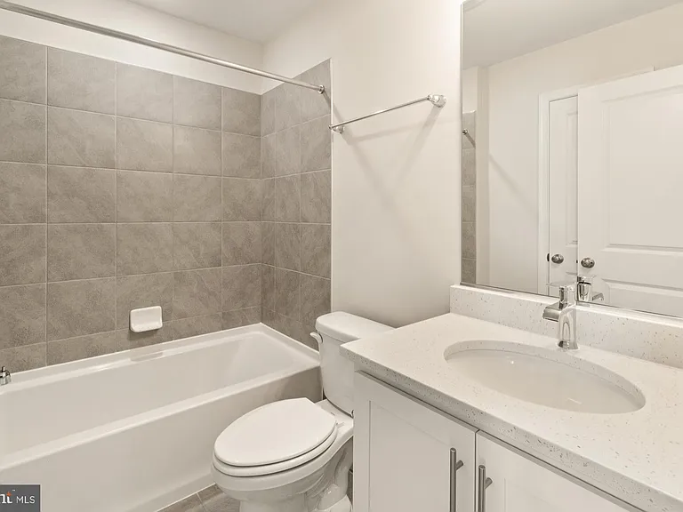 450 Herringbone Way — Photo 22