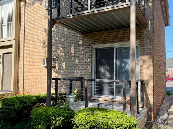 1723 E Forteen Mile Rd Unit B, Birmingham, MI 48009