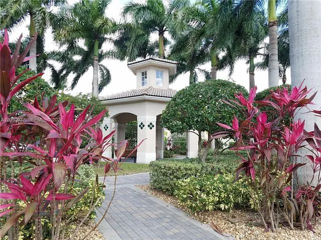 2 bed, 2.5 bath, $2,550 — Photo 4