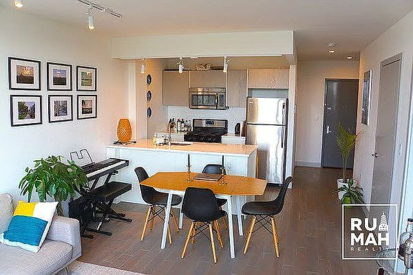 1st image of 812 Myrtle Ave #3